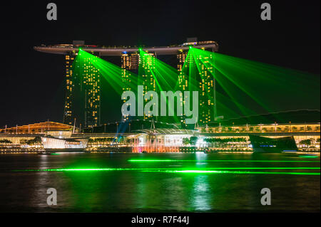 Show laser à la Marina Bay Sands Hotel, Singapore Banque D'Images