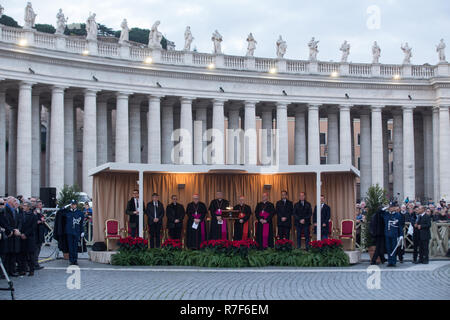 Rome, Italie. 07Th Nov, 2018. La cérémonie d'ouverture de crèche de sable et l'éclairage de l'arbre de Noël sur la Place Saint Pierre Crédit : Matteo Nardone/Pacific Press/Alamy Live News Banque D'Images