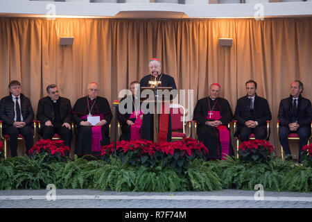 Rome, Italie. 07Th Nov, 2018. La cérémonie d'ouverture de crèche de sable et l'éclairage de l'arbre de Noël sur la Place Saint Pierre Crédit : Matteo Nardone/Pacific Press/Alamy Live News Banque D'Images