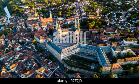 La Cathédrale de Bamberg et Neue Residenz, des palais du 17ème siècle et jardin de roses, Bamberg, Allemagne Banque D'Images