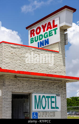 Miami Florida, Biscayne Boulevard Historic District, Royal Budget Inn, motel, hébergement, panneau, bas de gamme, bon marché, entrée de bureau, accès handicapés, FL090504015 Banque D'Images