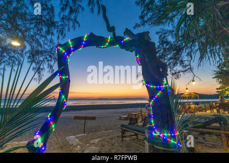 Long Beach, Ao Yai, coucher de soleil, Koh Phayam, Thaïlande Banque D'Images