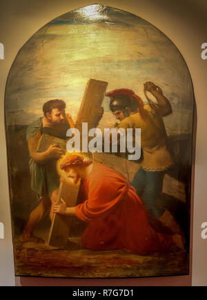 Medjugorje, Bosnie et Herzégovine - 3 novembre, 2018 : peinture de la Via Crucis : TROISIÈME STATION, Jésus tombe pour la première fois Banque D'Images