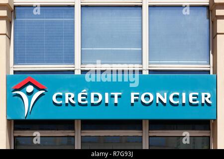 Montpellier, France - le 5 juillet 2018 : le crédit foncier logo sur un mur. Le Crédit Foncier de France est une banque hypothécaire nationale de France Banque D'Images