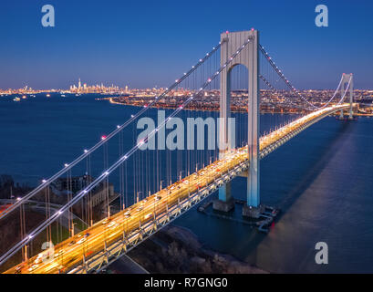 Vue aérienne de Verrazano Narrows Bridge Banque D'Images