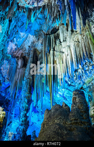 Saint Michael's Cave située à la partie supérieure du Rocher réserve naturelle à Gibraltar. Banque D'Images