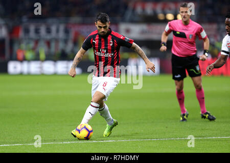 Milan, Italie. 09 Décembre, 2018. Suso de l'AC Milan en action au cours de la série d'un match de football entre l'AC Milan et Torino Fc. Crédit : Marco Canoniero/Alamy Live News Banque D'Images