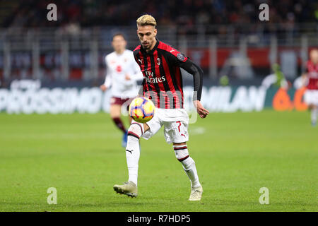 Milan, Italie. 09 Décembre, 2018. Samuel Castillejo de l'AC Milan en action au cours de la série d'un match de football entre l'AC Milan et Torino Fc. Crédit : Marco Canoniero/Alamy Live News Banque D'Images