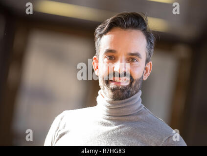 Dresde, Allemagne. 28 Nov, 2018. Aaron Watkin, directeur de ballet à l'Opéra Semper, se tient dans une salle de répétition à l'Opéra Semper. La tournée mondiale de la Ballet Semperoper se poursuit. En mars, l'ensemble se produira pour la première fois en Australie et à Singapour. (Dpa-emperoper «KORR Ballett : Top sur scène et dans le classement des Critics' à partir de 10.12.2018) Crédit : Monika Skolimowska/dpa-Zentralbild/dpa/Alamy Live News Banque D'Images