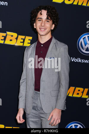 Los Angeles, USA. 09Th Nov, 2018. Jason Drucker arrive à la première de Paramount Pictures' 'Bumblebee' au théâtre chinois de Grauman le 9 décembre 2018 à Hollywood, Californie. Credit : Tsuni/USA/Alamy Live News Banque D'Images