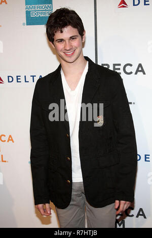 NEW YORK - 23 avril : Connor Paolo assiste à la 8e édition du Festival du film de Tribeca 'accident' première au BMCC Tribeca Performing Arts Centre le 23 avril 2009 à New York. (Photo par Steve Mack/S.D. Mack Photos) Banque D'Images