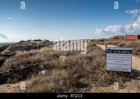 Tel Dor (Khirbet el-Burj), est un site archéologique situé sur la côte Méditerranéenne d'Israël moderne à côté de moshav Dor, à environ 30 kilomètres au sud de Ha Banque D'Images