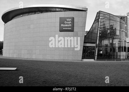 De l'extérieur du musée Van Gogh, Amsterdam, Hollande en B&W Banque D'Images