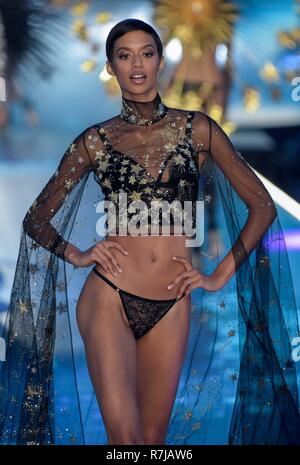 2018 Victoria Secret Fashion Show - La piste comprend : modèle Où : NYC, New York, United States Quand : 08 novembre 2018 Crédit : Patricia Schlein/WENN.com Banque D'Images