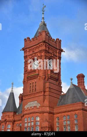 Les images montrent la baie de Cardiff, Mermaid Quay, le St David's Hotel and Spa et le Pierhead building. Également sur la photo fait partie de l'Senedd, et WMC Banque D'Images