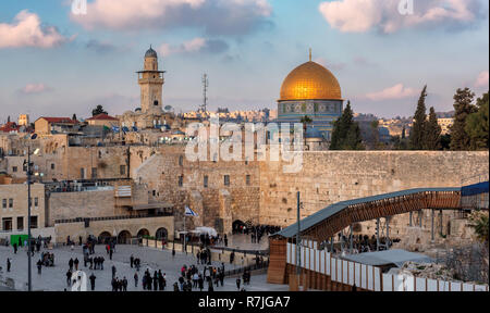 Mur des lamentations et Dôme du rocher d'Or de Jérusalem Vieille Ville, Israël. Banque D'Images