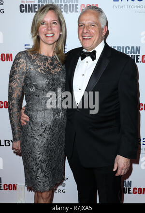 BEVERLY HILLS, LOS ANGELES, CA, USA - Le 29 novembre : Barbara Nash et Mark Badagliacca arrivent à la 32e Annual American Cinematheque Awards Gala tenu au Beverly Hilton Hotel le 29 novembre 2018 à Beverly Hills, Los Angeles, Californie, États-Unis. (Photo par Xavier Collin/Image Press Office) Banque D'Images