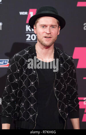 Johannes OERDING, musicien, chanteur, chanteuse, la moitié de la figure, la moitié de la figure, format vertical, sur le tapis rouge de l'EinsLive Krone cérémonie le 06.12.2018 à Bochum / Allemagne Â | conditions dans le monde entier Banque D'Images