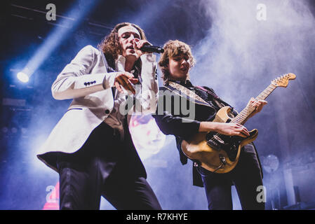 Venaria, Italie. 9Th Mar 2018. Le groupe de rock italien, Maneskin en live sur scène pour leur 'Il ballo della vita' tour 2018 au Teatro della Concordia à Venaria, près de Turin. Photo : Alessandro Bosio/Alamy Crédit : Alessandro Bosio/Alamy Live News Banque D'Images