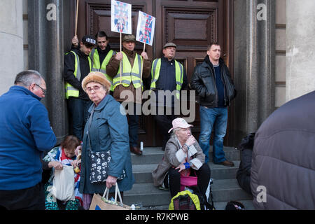 Brexit Pro rallye organisé par l'UKIP et Tommy Robinson pour protester contre la "trahison de Brexit' comme ils voient l'accord conclu entre le gouvernement conservateur et peut-être l'UE. Le centre de Londres, Royaume-Uni, le 9 décembre 2018. Crédit : Mike Abrahams/Alamy Live News Banque D'Images