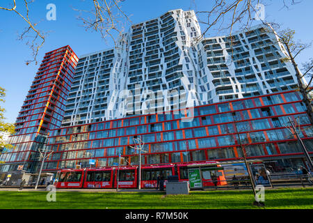 De nouveaux immeubles modernes Westersingel Calypso et Mauritsweg Rotterdam, Pays-Bas Banque D'Images