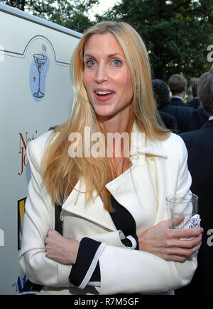 Washington DC., USA, le 29 avril, 2006 Ann Coulter à l'assemblée annuelle des correspondants de la Maison Blanche le dîner. Credit : Mark Reinstein/MediaPunch Banque D'Images