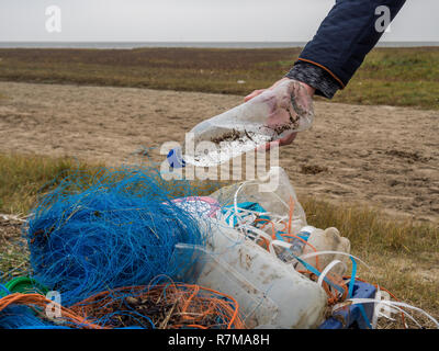 Mer du Nord, les déchets en plastique Banque D'Images