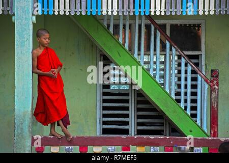 Le Myanmar, Mandalay, l'école monastique Aung Myae Oo Banque D'Images