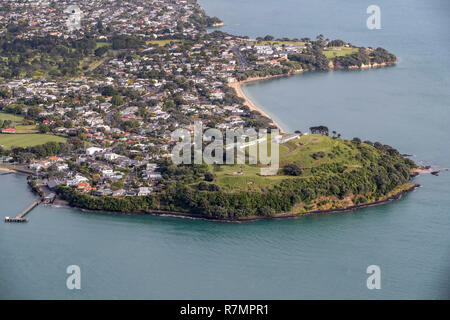 Aerial cityscape aperçus d'Auckland City, CBD, pont, port de Waitemata et le golfe d'Hauraki, Nouvelle-Zélande Banque D'Images