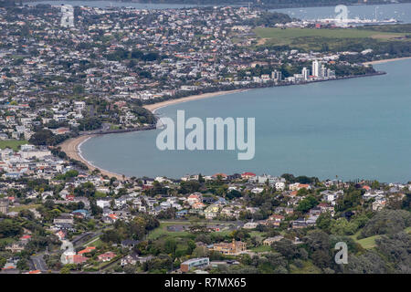 Aerial cityscape aperçus d'Auckland City, CBD, pont, port de Waitemata et le golfe d'Hauraki, Nouvelle-Zélande Banque D'Images