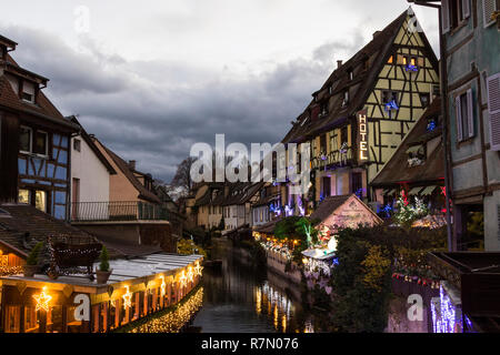 Avis de Colmar dans le temps de Noël Banque D'Images