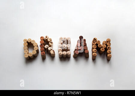 Wine corks 'Dream' isolé sur fond blanc Banque D'Images