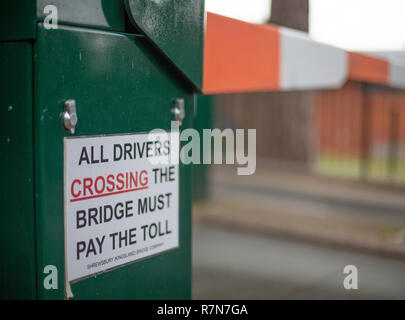 Le pont à péage ou Kingsland Pont sur la rivière Severn à Shrewsbury Banque D'Images