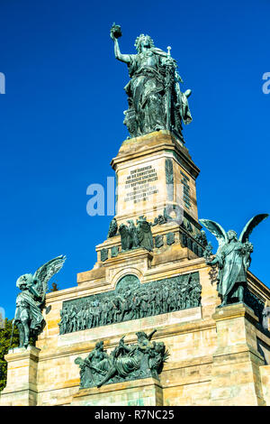 Niederwalddenkmal, un monument construit en 1883 pour commémorer l'Unification de l'Allemagne. Niederwald près de Rüdesheim am Rhein à Hesse Banque D'Images