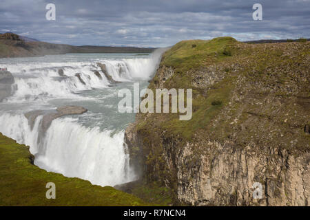 Gullfoss, 'zum Wasserfall', Wasserfall des Flusses Hvítá im Süden von im Haukadalur Island. Des chutes d'or, cascade, Islande Banque D'Images