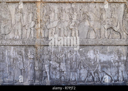 L'Iran, le beau-fils dans les ruines de l'ancienne Persépolis complexe de la civilisation proche-orientale avec l'architecture perse Banque D'Images