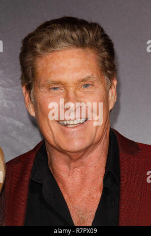 Westwood, Californie, USA. 11Th Feb 2018. David Hasselhoff lors de la première mondiale de Warner Bros' 'La mule' qui s'est tenue au Regency Village Theatre de Westwood, CA, le 10 décembre 2018. Photo par Joseph Martinez / PictureLux PictureLux / Crédit : Les Archives de Hollywood/Alamy Live News Banque D'Images