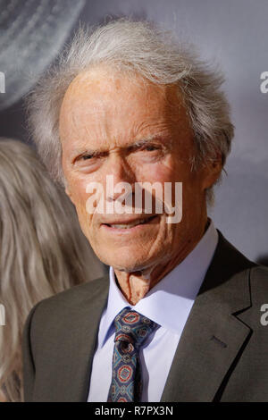 Westwood, Californie, USA. 11Th Feb 2018. Clint Eastwood lors de la première mondiale de la Warner Bros' 'La mule' qui s'est tenue au Regency Village Theatre de Westwood, CA, le 10 décembre 2018. Photo par Joseph Martinez / PictureLux PictureLux / Crédit : Les Archives de Hollywood/Alamy Live News Banque D'Images