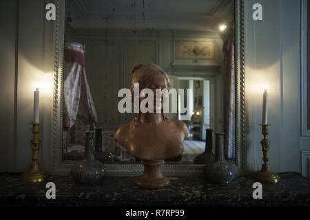 Nohant-Vic, le château de George Sand (Le château de George Sand). L'intérieur. Une chambre à coucher. Buste d'une femme Banque D'Images