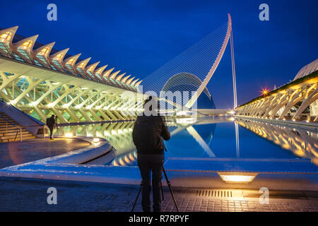 Musée des sciences Principe Felipe et Agora. Cité des Arts et des Sciences. Architecte Santiago Calatrava. Valencia.Comunidad Valence. L'Espagne. L'Europe Banque D'Images