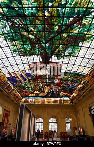 Espagne, Pays Basque, Gascogne Province, Gernika-Lumo, Chambre des assemblées (Casa de Juntas), la reproduction de l'arbre de Guernica sur le grand toit en verre Banque D'Images