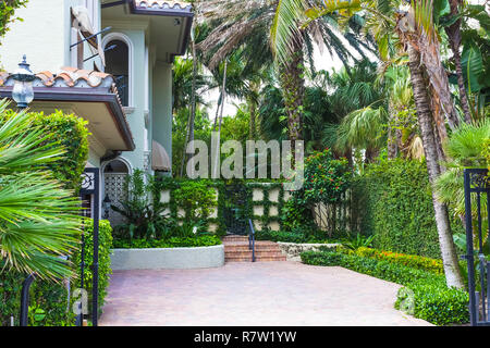 WEST PALM BEACH, Floride - 7 mai 2018 : le centre à Palm Beach, Florida, United States Banque D'Images