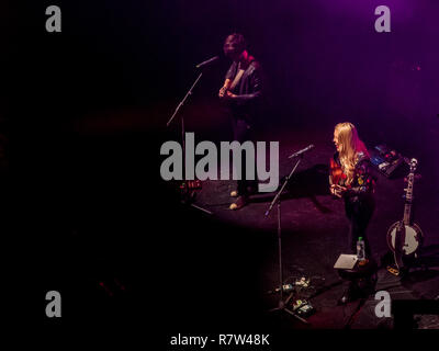 Live on Stage Ashley Campbell réalise un hommage à son père Glen Campbell au cours de Country 2 Country Music Festival O2 Arena London England Banque D'Images