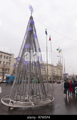 Kharkiv, Ukraine - 30 décembre 2017 Décorations de Noël dans la rue Sumskaya Kharkiv Ukraine. Banque D'Images