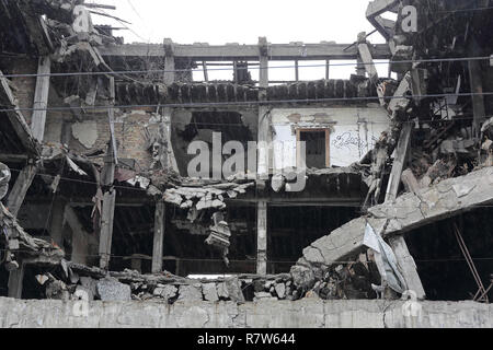 Belgrade, Serbie - Mars 30, 2015 : bombardé des édifices endommagés à la rue Kneza Milosa à Belgrade, en Serbie. Banque D'Images