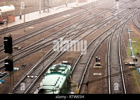 Kharkiv, Ukraine - 31 décembre 2017 Fer à Kharkiv dans jour brumeux. Banque D'Images