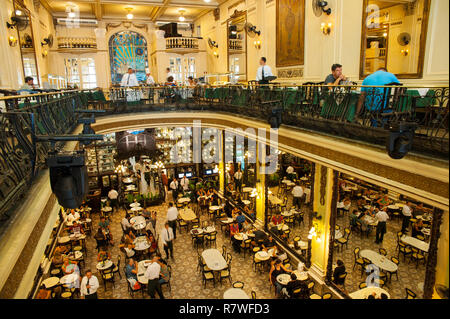 Confeitaria Colombo un lieu haut de gamme traditionnels pour les réunions à Rio de Janeiro, Brésil Banque D'Images