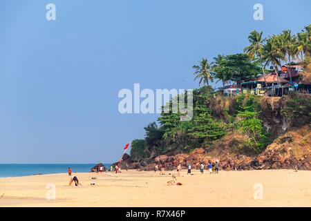 L'Inde, Etat du Kerala, Varkala, Papanasam Beach ou Varkala plage au pied de la falaise Banque D'Images