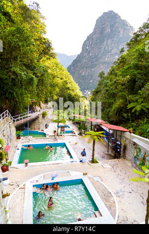 Hot springs (thermes) à Aguas Calientes près de Machu Picchu, Pérou Banque D'Images