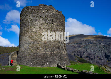 Château de Dolbadarn, Llanberis, Gwynedd, au nord du Pays de Galles. Image prise en octobre 2018. Banque D'Images